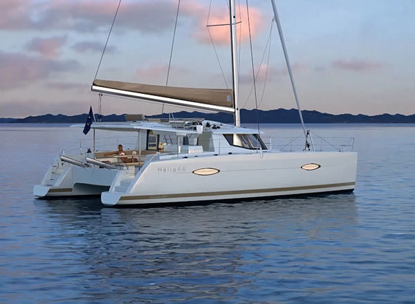 Noleggio Catamarano Fountaine Pajot con patente nautica