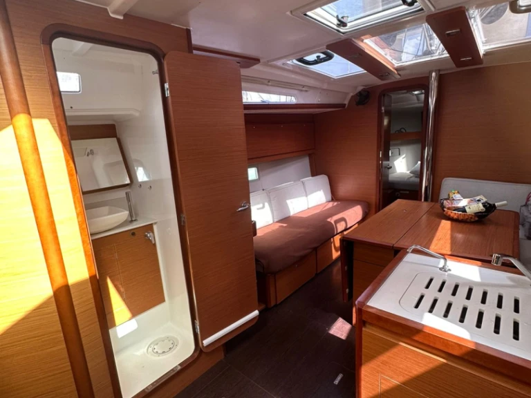 Noleggio Barca a vela a Kos – Dufour Dufour 390