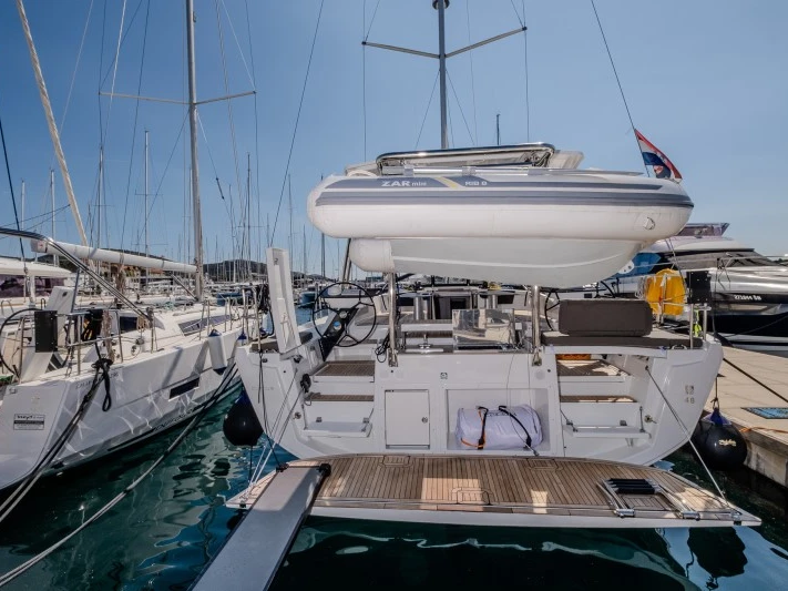 Noleggiare una Dufour Dufour 48 a Sebenico