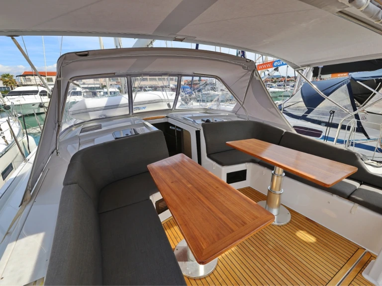 Noleggio a Pirovac – Hanse Hanse 410 su SamBoat