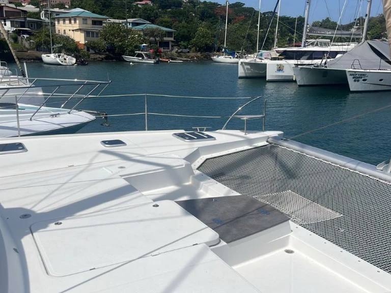 Noleggiare una Fountaine Pajot Saba 50 a Parham Town