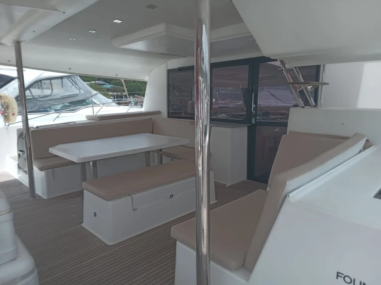 Noleggio Catamarano a Parham Town – Fountaine Pajot Saba 50