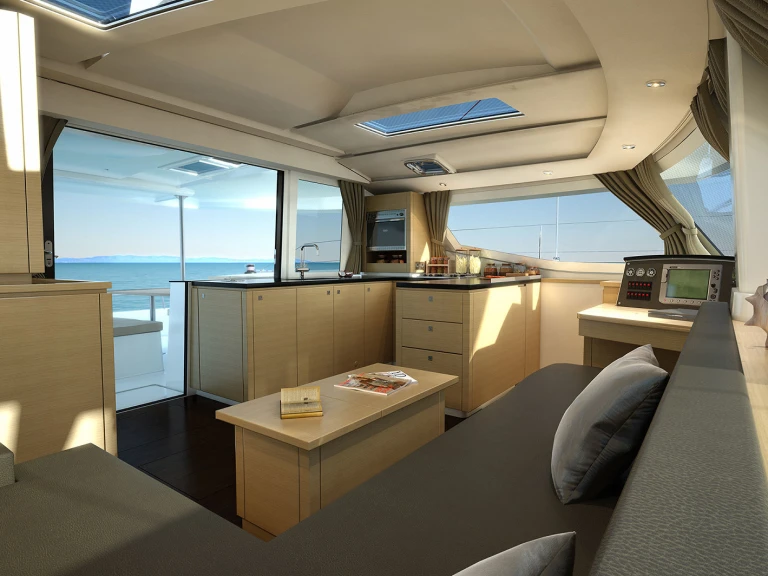 Fountaine Pajot Helia 44 da affittare a  Le Marin