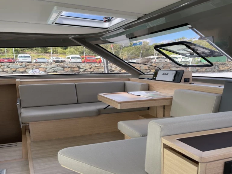 Catamarano a noleggio a Anse Marcel al miglior prezzo