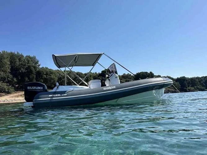 Gommone a noleggio a Corfù al miglior prezzo