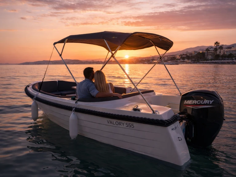 Noleggio a Vieux Port de Cannes – boatbuilding motor yacht boatbuilding motor yacht valory 555 su SamBoat