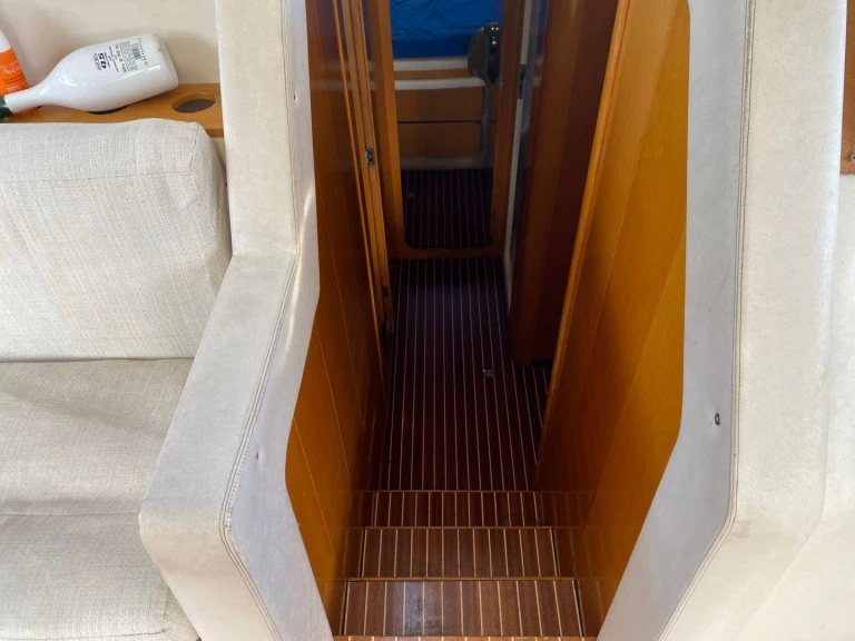 Noleggio Barca a motore a Palermo – Ars 38rs