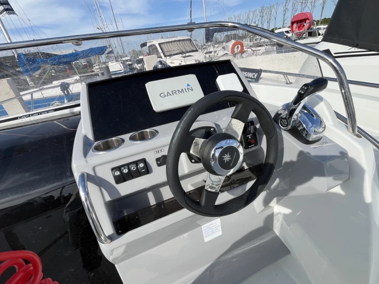 Barca a motore a noleggio a Saint-Gilles-Croix-de-Vie al miglior prezzo