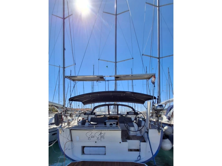 Noleggiare una D&D Yacht D&D Kufner 50 I. a Trogir