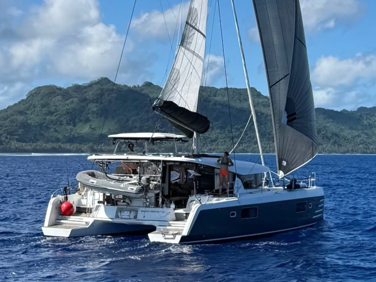 Lagoon Lagoon 42 da affittare a  Papeete