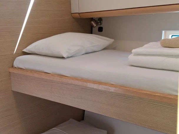 Noleggio Barca a vela con o senza skipper D&D Yacht a Trogir
