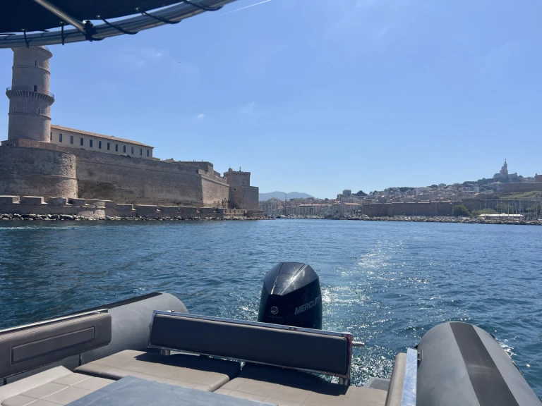 Noleggio Gommone SeaWater con patente nautica