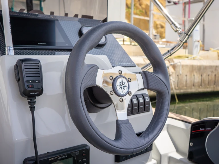 Noleggio barche Altea economico Stingher 380FR