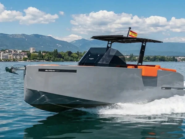 De Antonio D28 da affittare a  Ibiza Magna