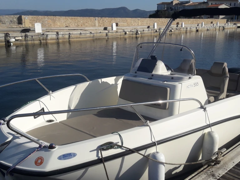 Noleggio Barca a motore Quicksilver con patente nautica