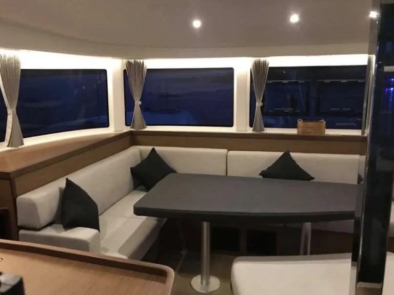 Noleggio Catamarano a Rodi (Citta) – Lagoon Lagoon 42