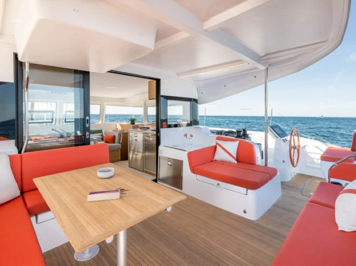 Noleggio Catamarano con o senza skipper Excess a Raiatea Island