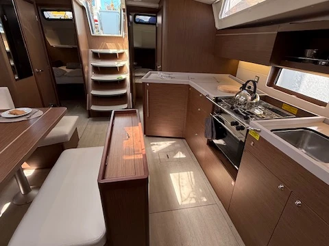 Bénéteau Oceanis 46.1 da affittare a  Préveza