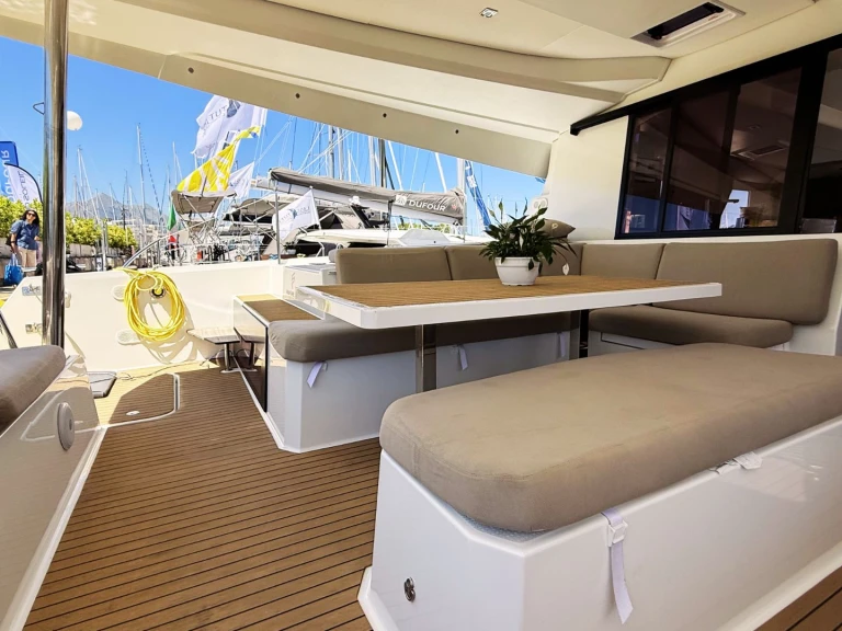 Fountaine Pajot Elba 45 da affittare a  Palermo