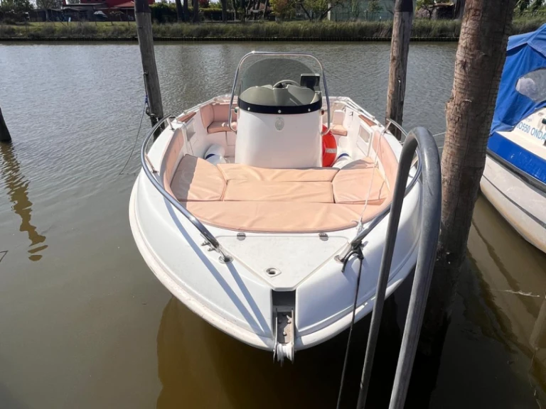 Elan Elan 17 CC da affittare a  Chioggia