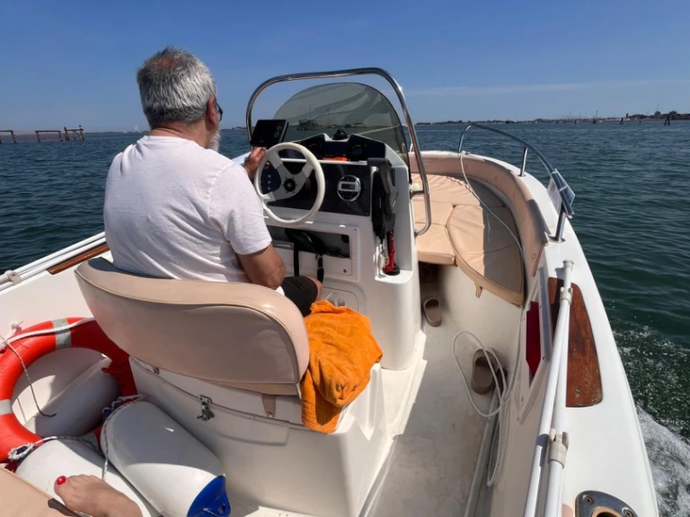 Noleggio a Chioggia – Elan Elan 17 CC su SamBoat