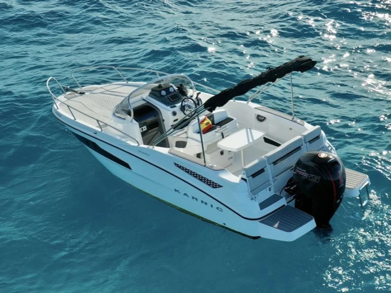 Noleggio Barca a motore Karnic con patente nautica