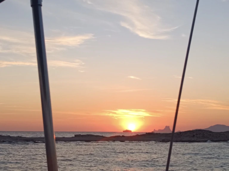 Noleggiare una Fountaine Pajot Maryland 37 a Port d'Alicante