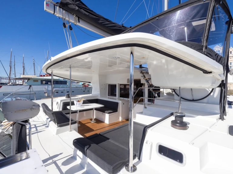 Lagoon Lagoon 450 da affittare a  Costa de Lisboa
