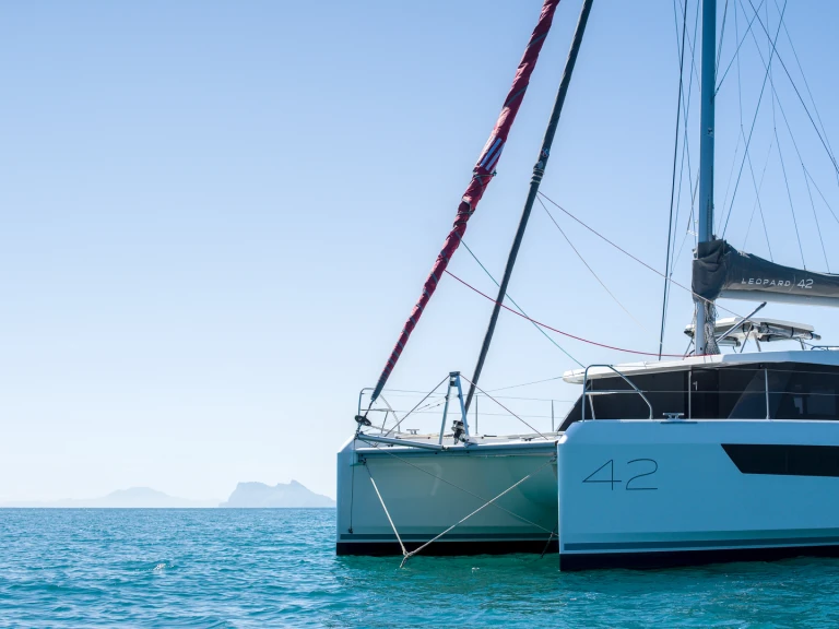 Noleggio Catamarano con o senza skipper Leopard a Puerto Sotogrande