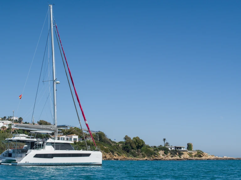 Noleggio Catamarano Leopard con patente nautica