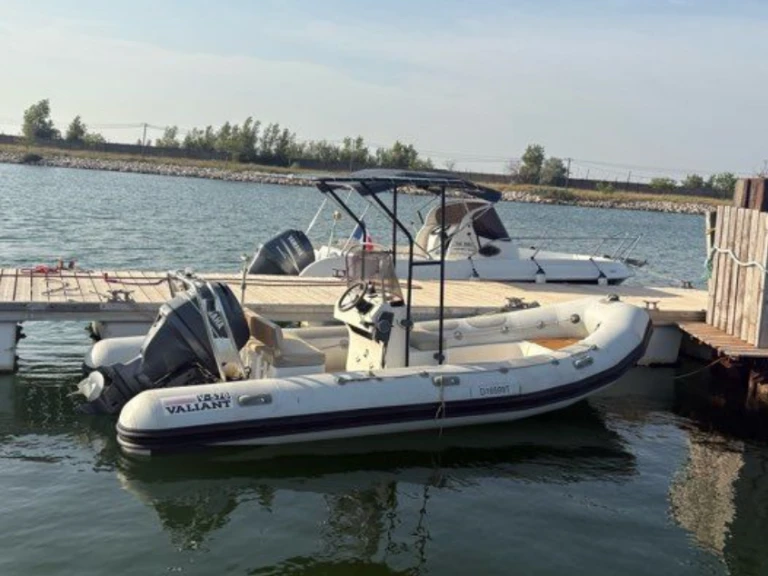 Noleggio Gommone a Carnon-Plage – Valiant DR 570