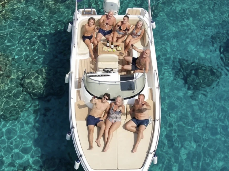 Noleggio barche Portals Nous economico Saver 750 Cabin 