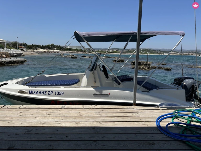 Noleggio Barca a motore Compass con patente nautica