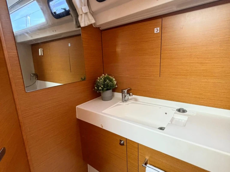 Noleggio a La Pobla de Farnals – Jeanneau Sun Odyssey 509 su SamBoat