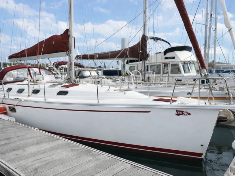 Dufour Gib Sea 43 da affittare a  Arzon