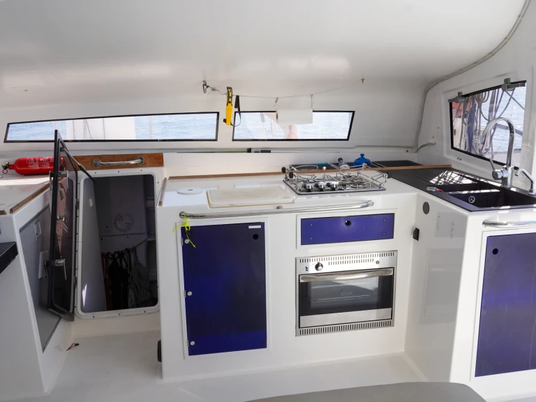 Noleggiare una Marsaudon TS 42 a Sitges