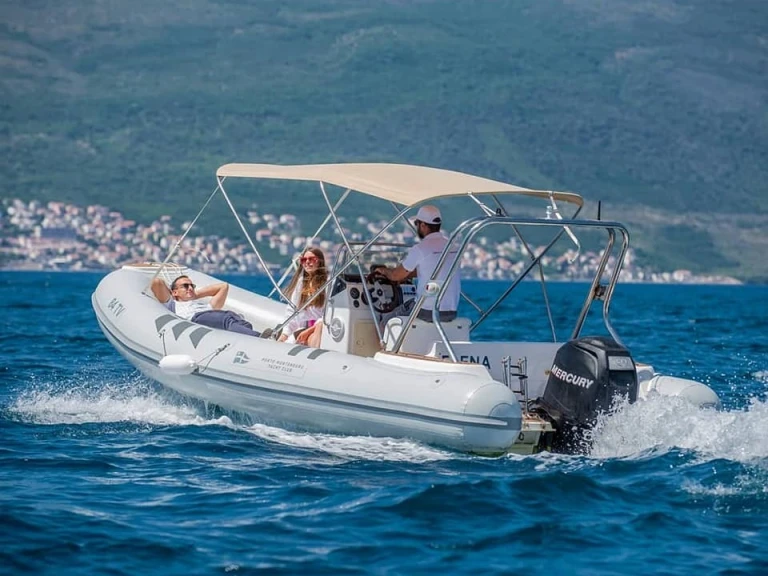 Noleggio a Tivat –  Stingray Predator 640 su SamBoat