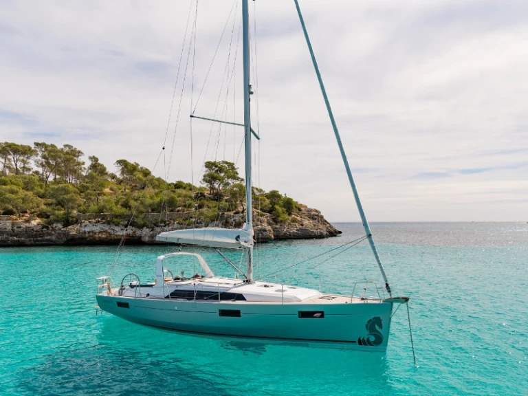 Bénéteau Oceanis 41.1 da affittare a  Álimos