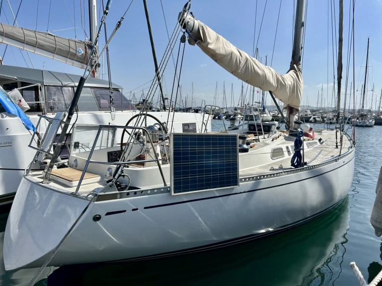 Noleggio barche Nautor Swan Swan 44 a Porto di Cala Gonone su Samboat