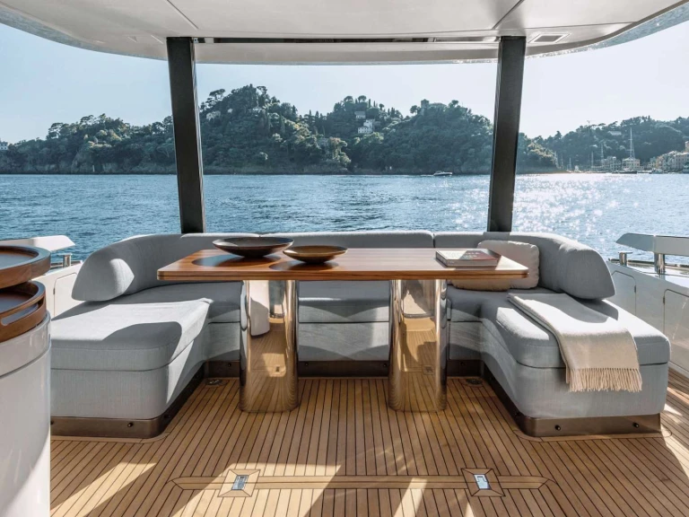 Noleggio a Zara – Azimut AGLAYA su SamBoat