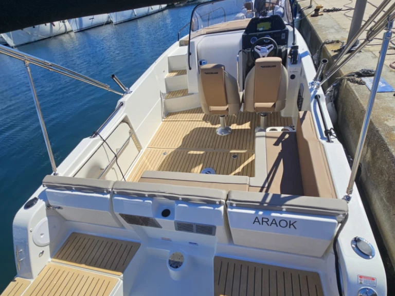 Quicksilver Activ 755 Sundeck da affittare a  Propriano
