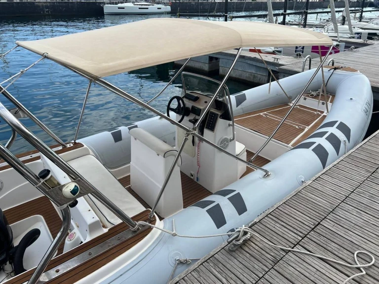 Noleggio barche Tivat economico Stingray Predator 640