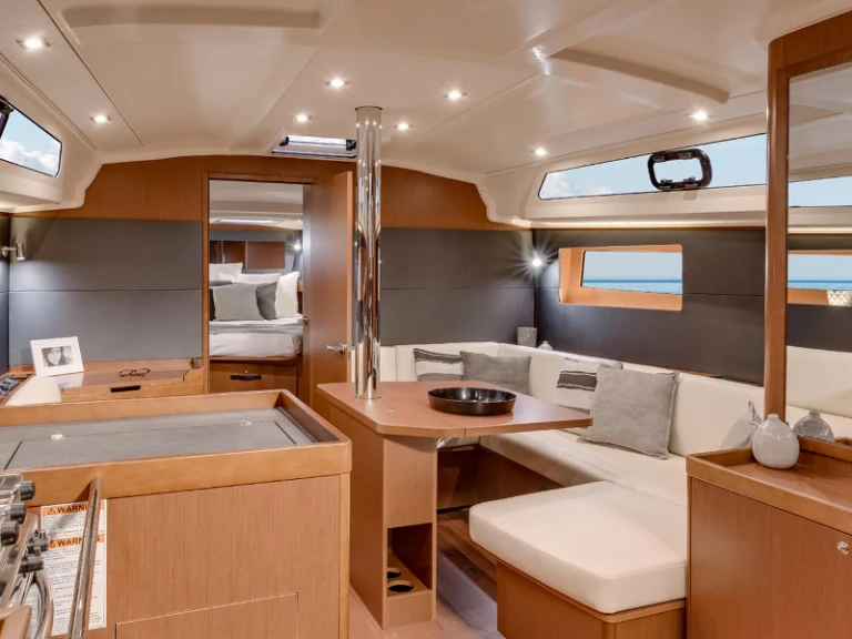 Noleggio barche Bénéteau Oceanis 41.1 a Álimos su Samboat