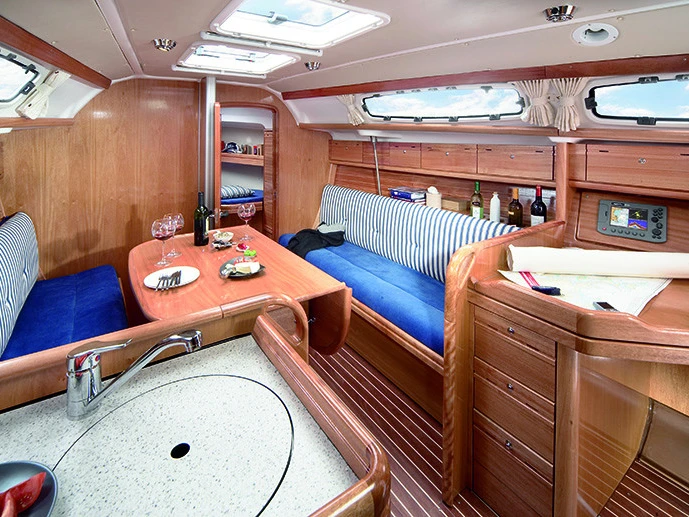 Noleggio barche Bavaria Bavaria 39 Cruiser a Tribunj su Samboat