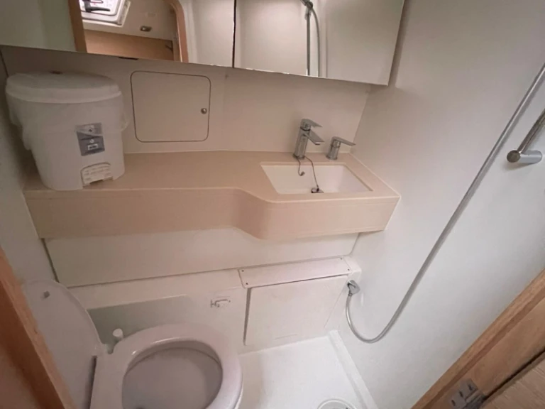 Noleggiare una Dufour Dufour 48 a Préveza