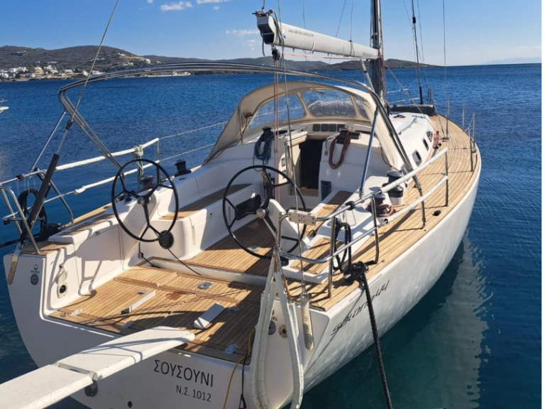 Noleggio Barca a vela con o senza skipper Salona a Syros Port