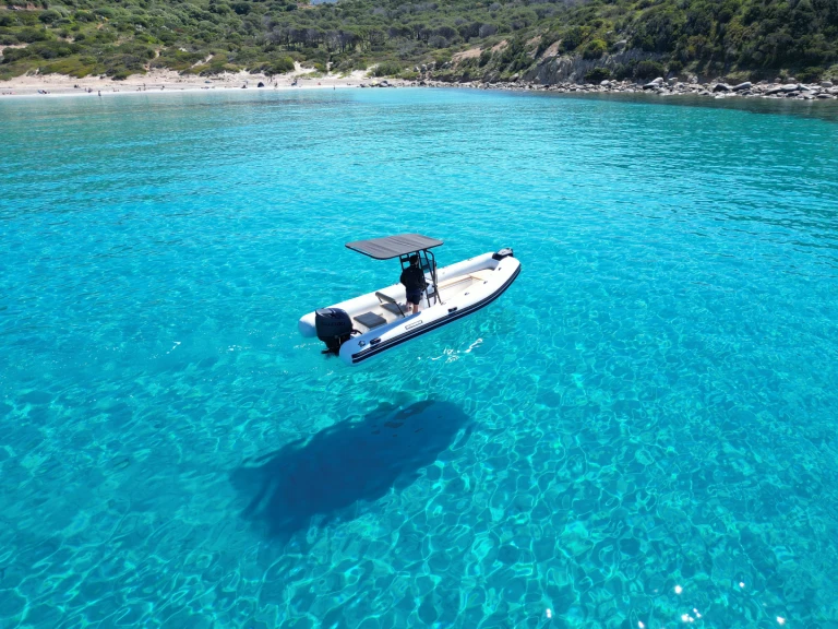 Noleggio barche Novamarine RH600 a Villasimius su Samboat