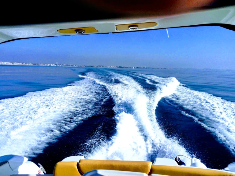 Noleggio Barca a motore con o senza skipper Sessa Marine a Salou
