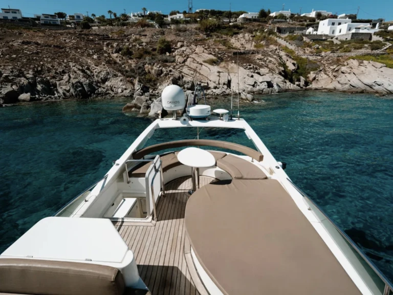 Noleggiare una Ferretti Ferretti 480 a Mykonos (Citta)