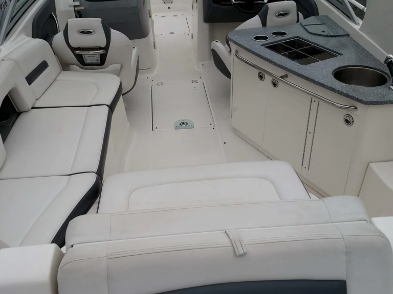 Noleggiare una Chaparral Sunesta 264 a Mandelieu-la-Napoule